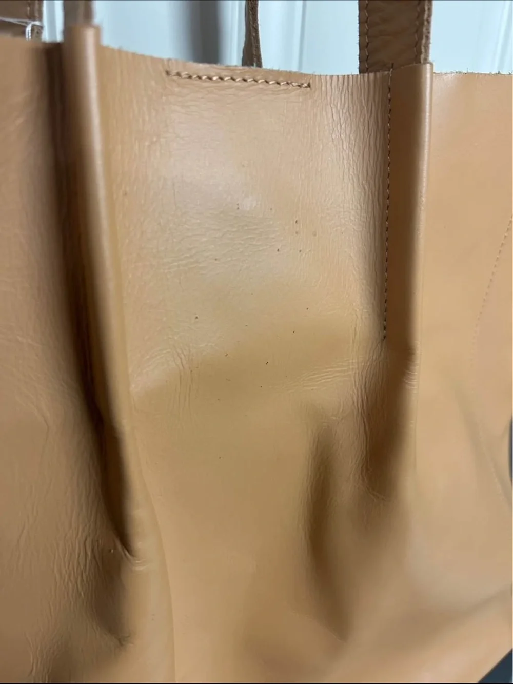 Stylish Tan Leather Tote Bag - Classic Everyday Carry